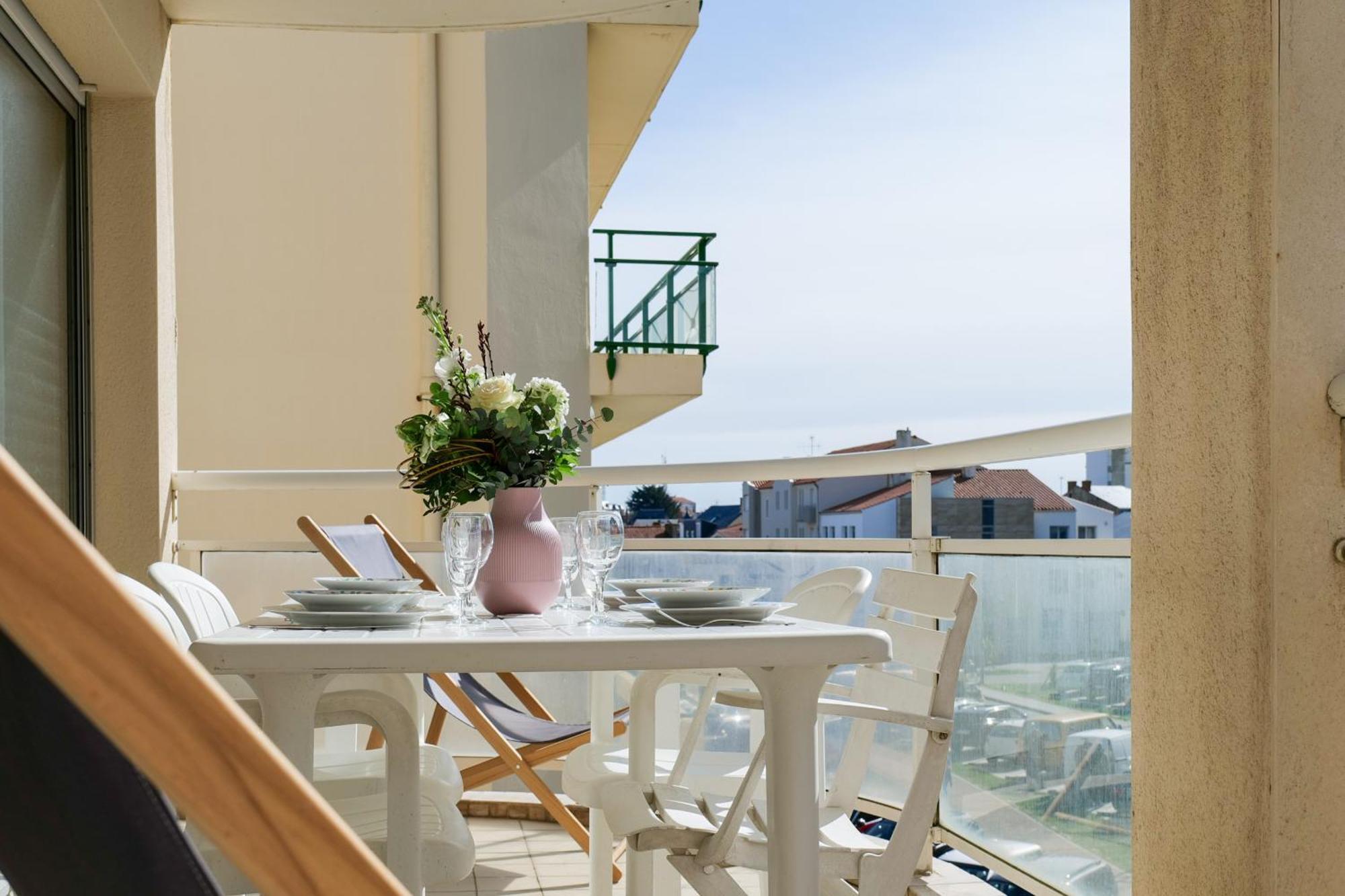 Joli Appartement Idealement Situe A Deux Pas De La Grande Plage - 4 Pers Les Sables-dʼOlonne Extérieur photo